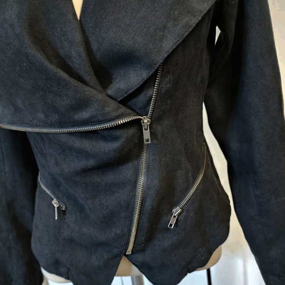 NWT Rampage Black Asymmetrical Zip Faux Micro Suede Long Sleeve Jacket - Picture 5 of 16